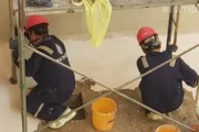 The concrete is coated with a layer of OHJI Flake mortar with a minimum thickness of 2000 microns.