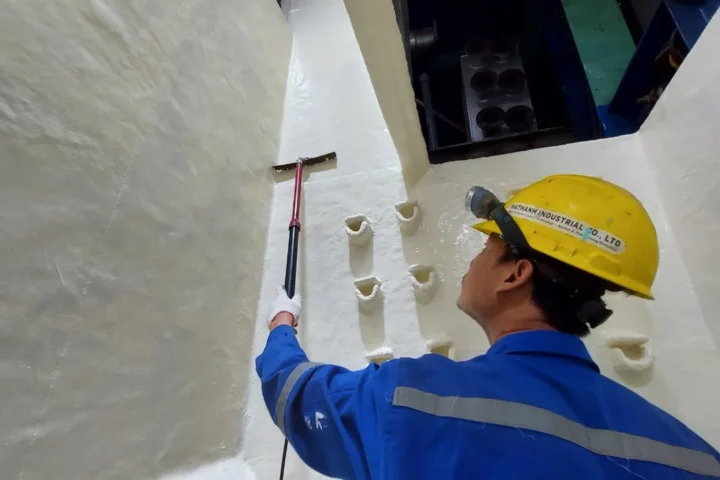 Testing coating quality for leaks